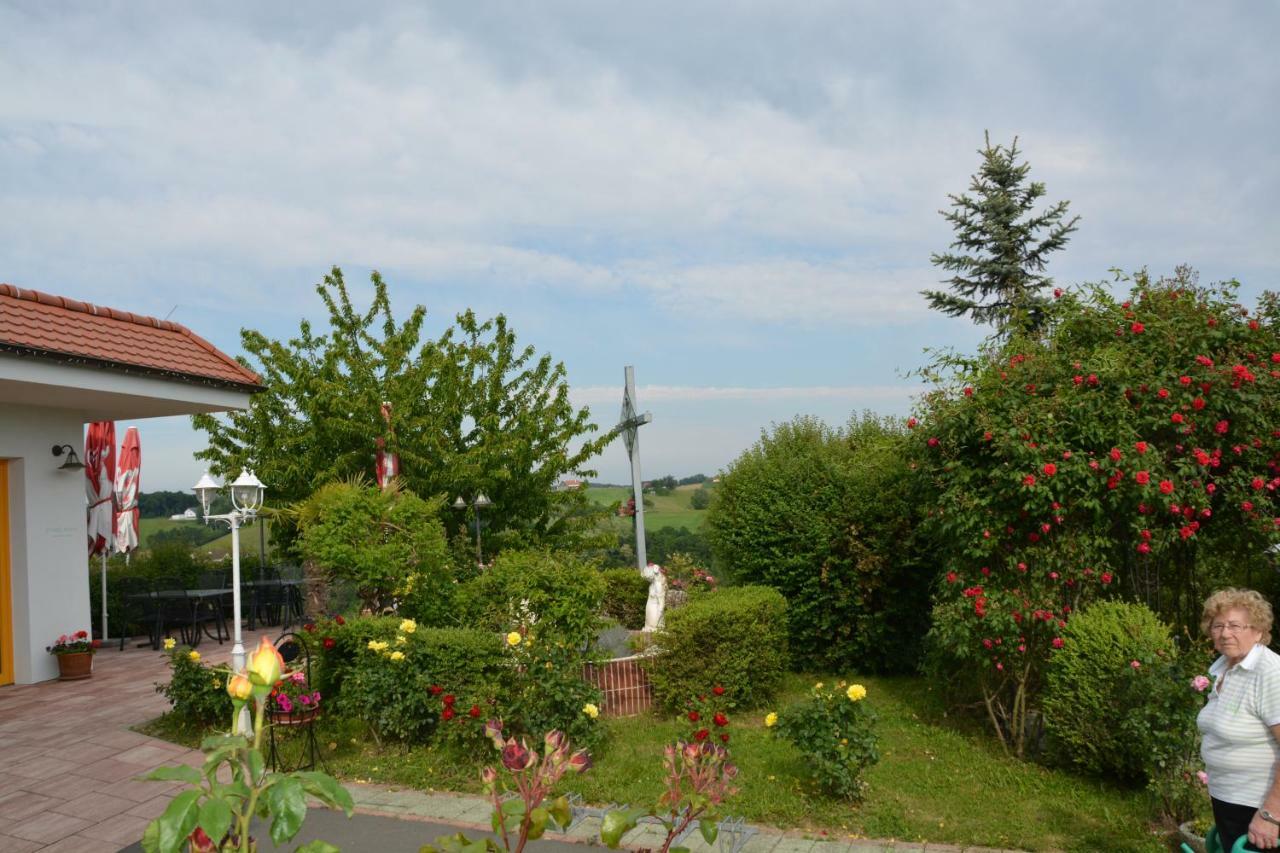 Pension Restaurant Rosenberg Jennersdorf Екстериор снимка